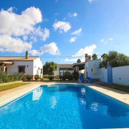 Holiday home Vivienda Rural El Chirimbolo *